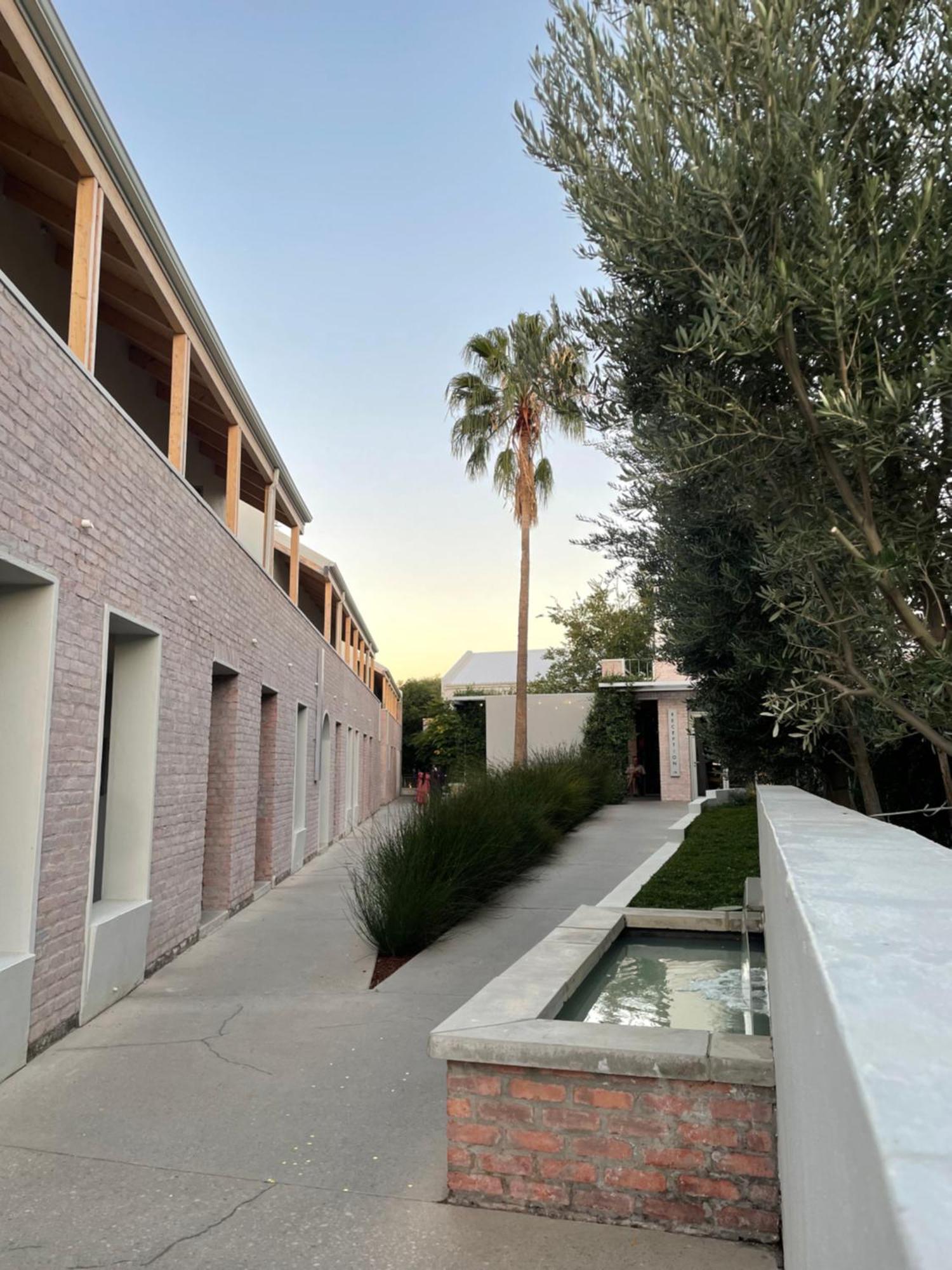 The Windhoek Luxury Suites Exterior photo